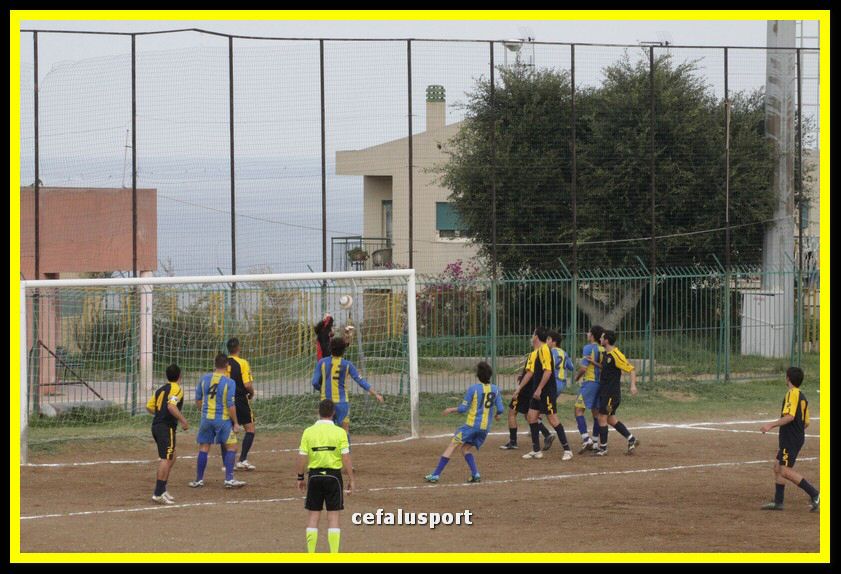 111210 Futura 126_tn.jpg